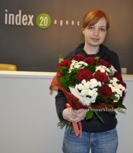 Розы, хризантемы