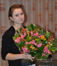 Кустовая роза, альстромерия