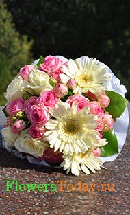 Букет невесты. Герберы и розы