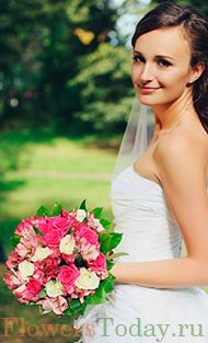 Свадебный букет. Розы и альстромерии