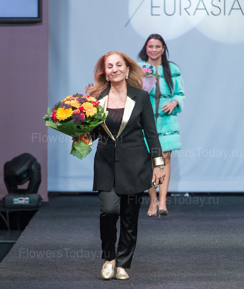 INT_4443.jpg INT_4443.jpg