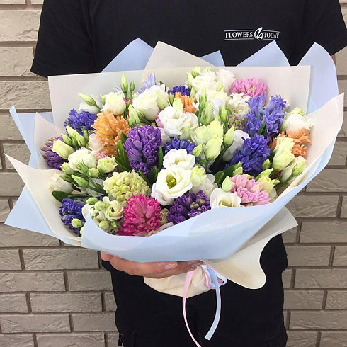 Гиацинты с эустомами