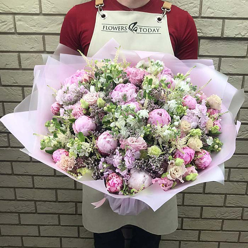 Пионы, маттиолы, эустомы