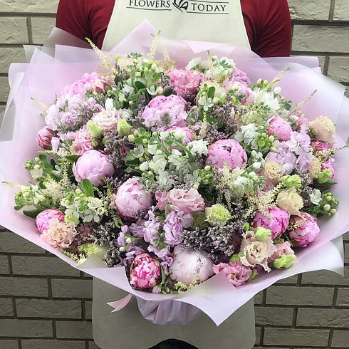 Пионы, маттиолы, эустомы