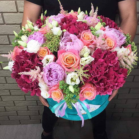 Изысканная коробка с экзотикой