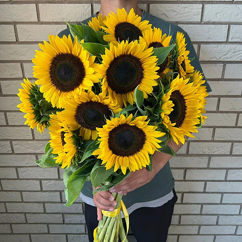 Подсолнухи с атласной лентой
