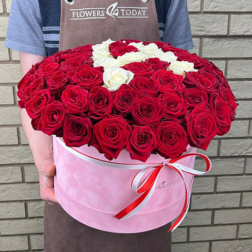 Буква из роз (возможна любая буква или цифра)