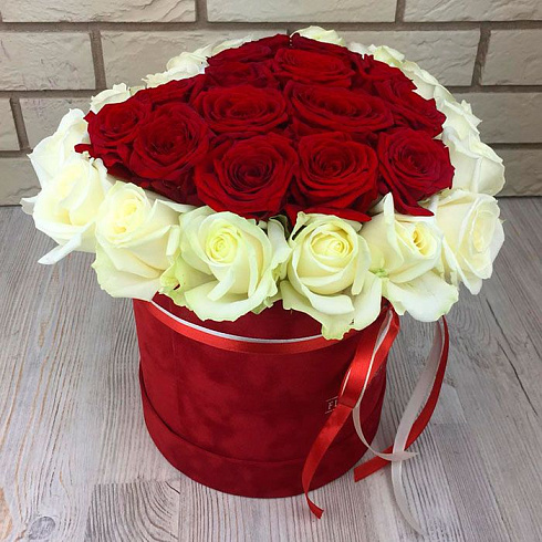 Сердце из роз в коробке