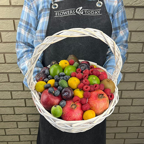 Гранат, малина, и другие фрукты и ягоды