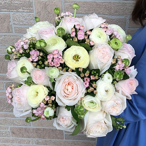 Пионовидные розы, ранункулюсы