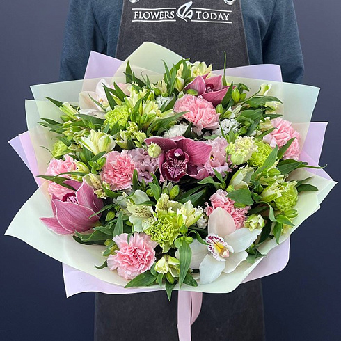 Орхидеи, альстромерии и гвоздики