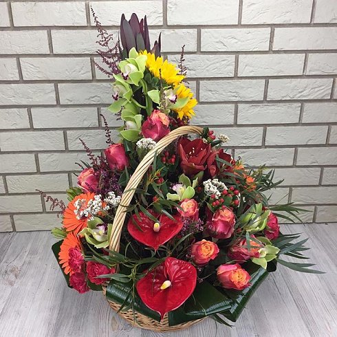 Корзина цветов руководителю