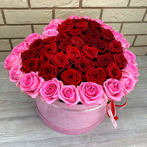 Сердце из 51 розы в коробке