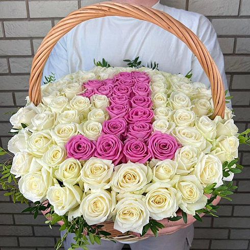 Цифры(можно буквы) из роз в корзине