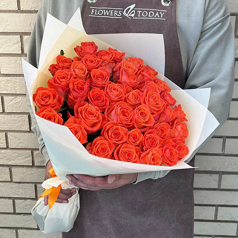 39 коралловых роз