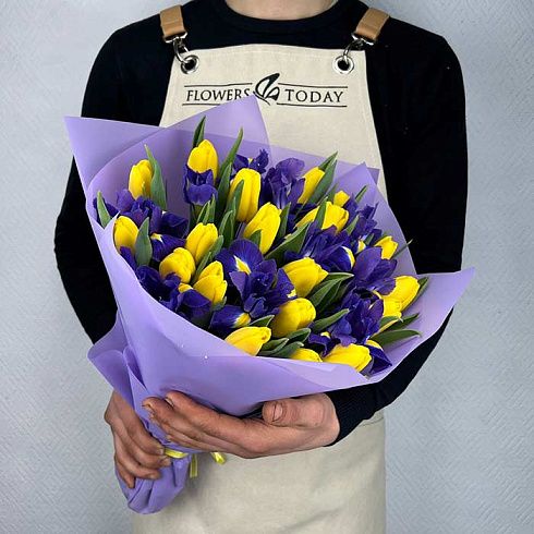 Тюльпаны и ирисы