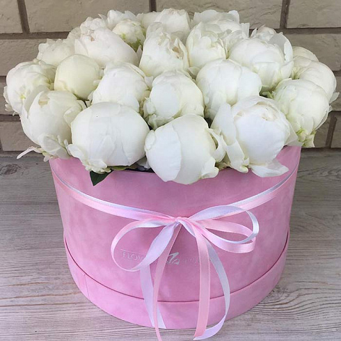 Пионы в коробке