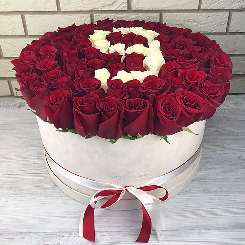 Цифры из роз