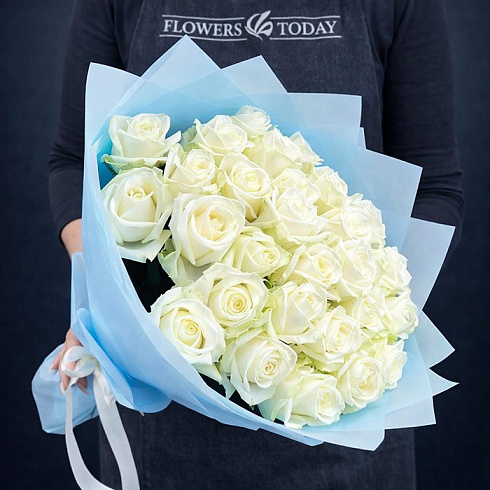 29 белых роз