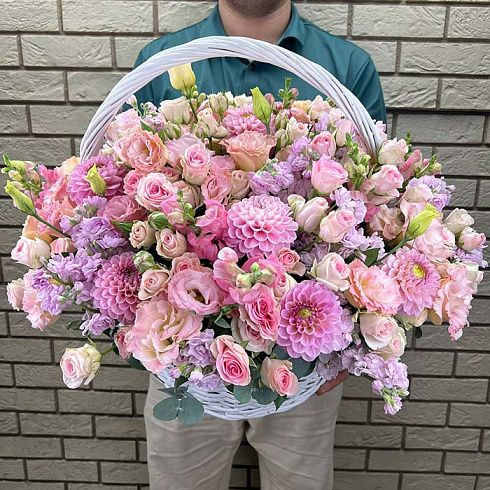 Георгины, эустомы, маттиолы